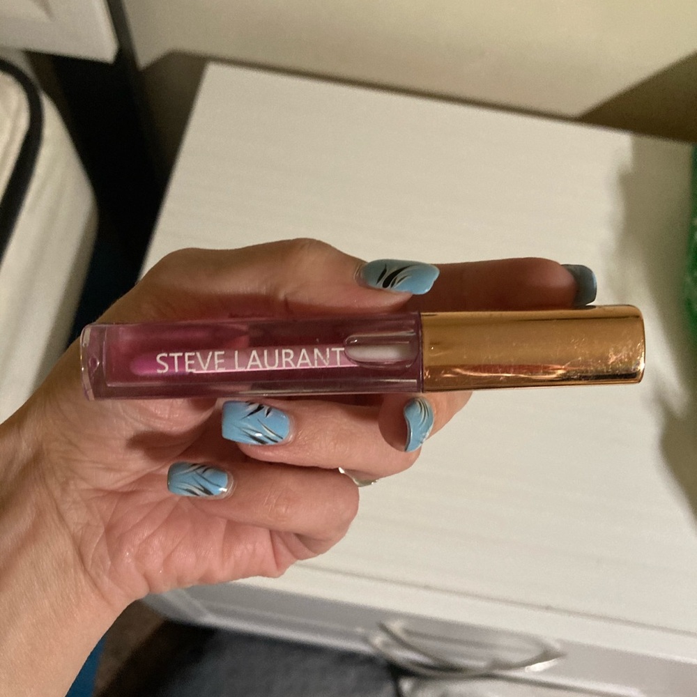 Lip gloss